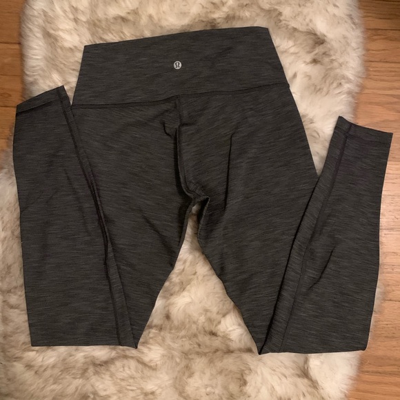 Lululemon wunder under - Picture 2 of 3